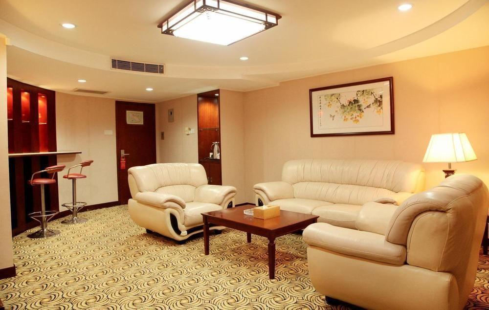 Guangzhou Jinying Hotel Exterior photo