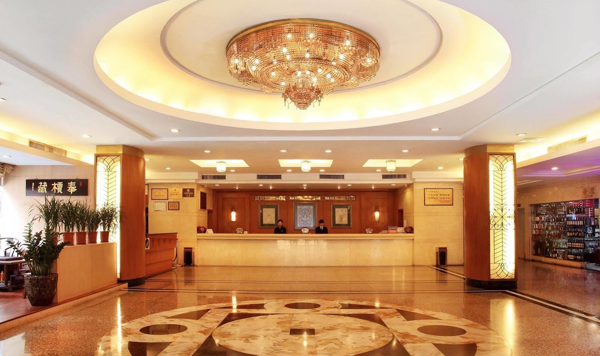 Guangzhou Jinying Hotel Exterior photo