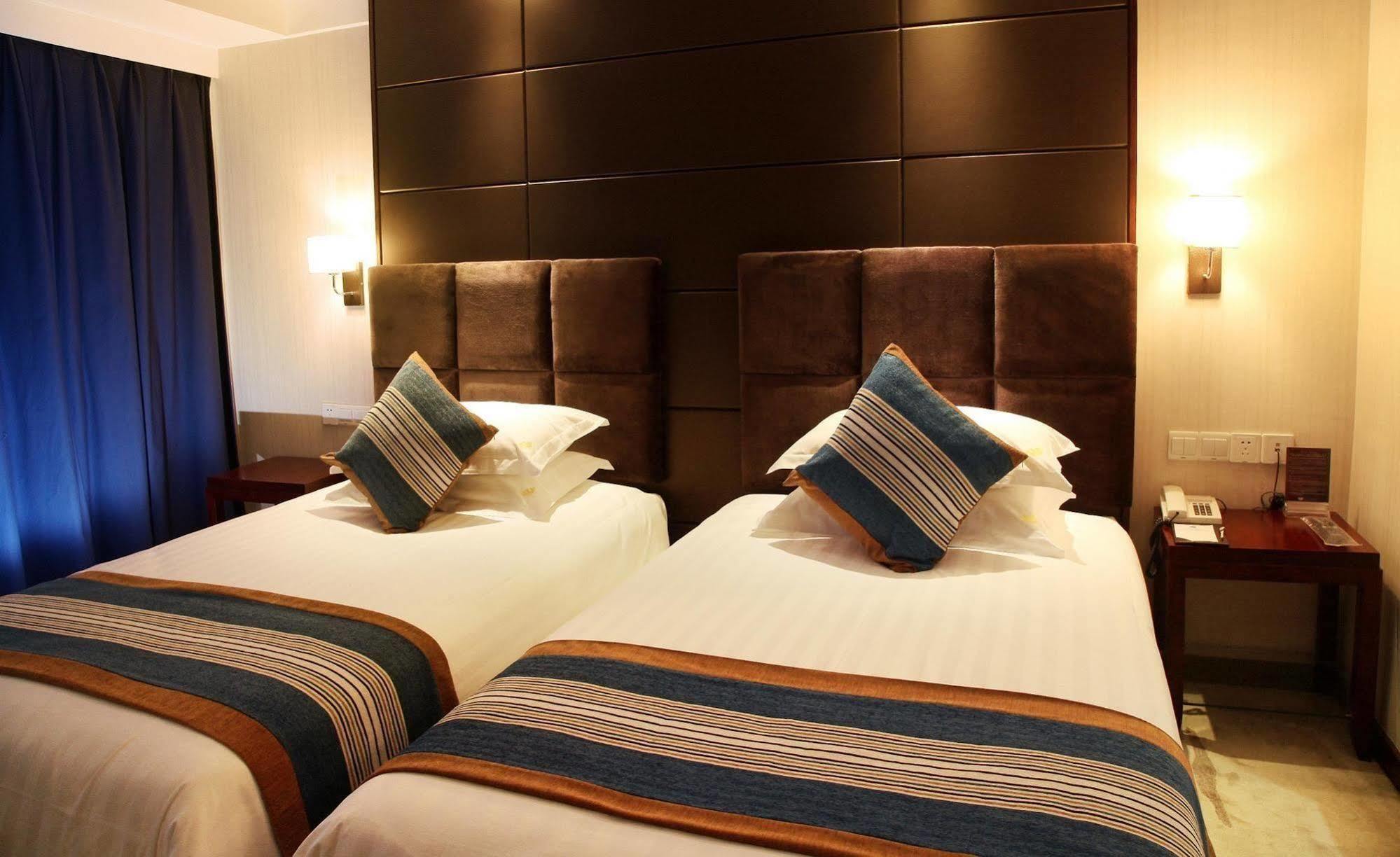 Guangzhou Jinying Hotel Exterior photo